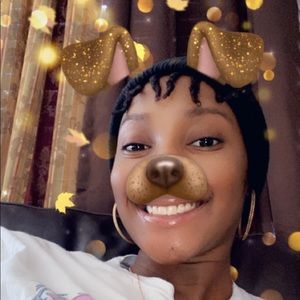 Meet your Posher, Cassi